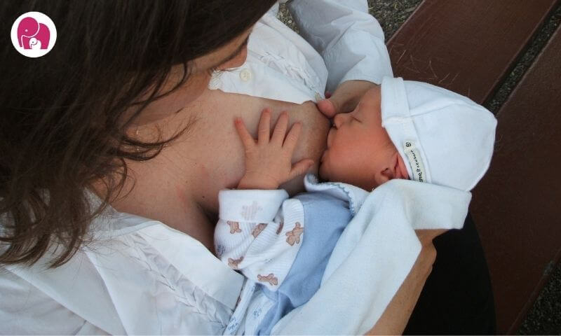8 Best Breastfeeding Positions for New Moms and Newborns 